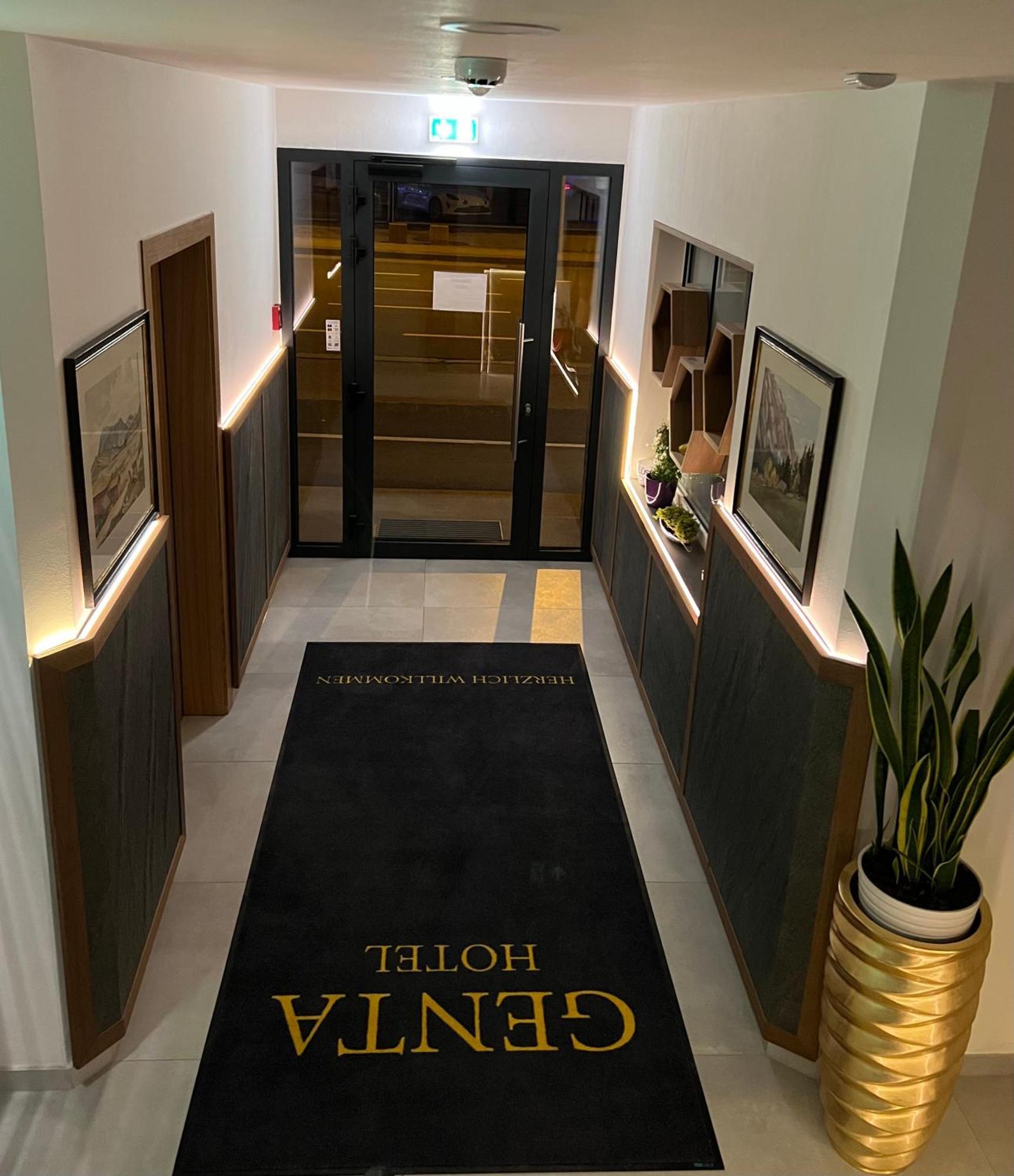 Hotel Genta ซาลซ์บูร์ก ภายนอก รูปภาพ